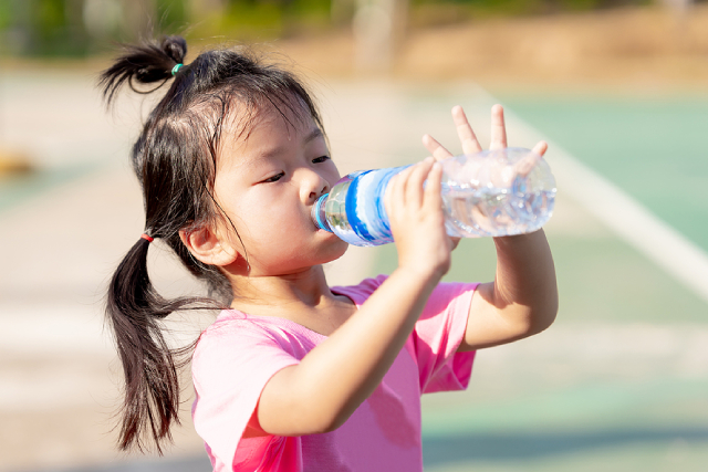 How Much Water To Drink Daily In Singapore’s Humid Climate