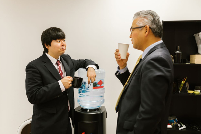 Bottled Water Delivery Vs Dispenser Rental: Which Is Cheaper?